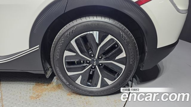 Kia EV6 Long Range Air 2022 — фото 21