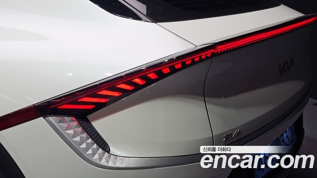 Kia EV6 Long Range Air 2022 — фото 23