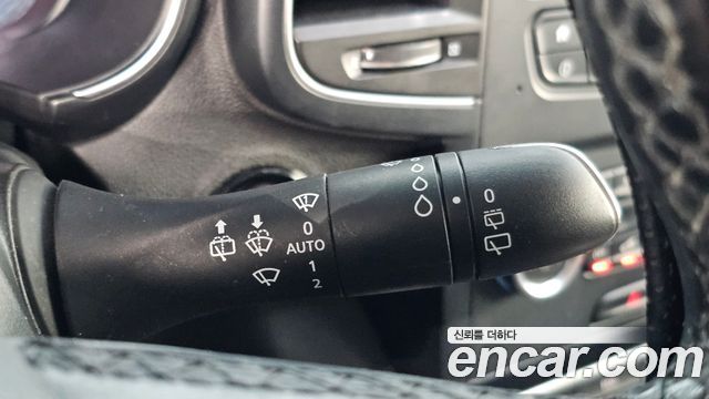 Renault Korea QM6 Diesel 2WD LE 2018 — фото 19