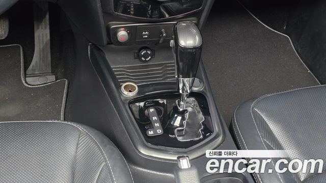 KG Mobility (SsangYong) Tivoli VX 2WD 2017 — фото 9