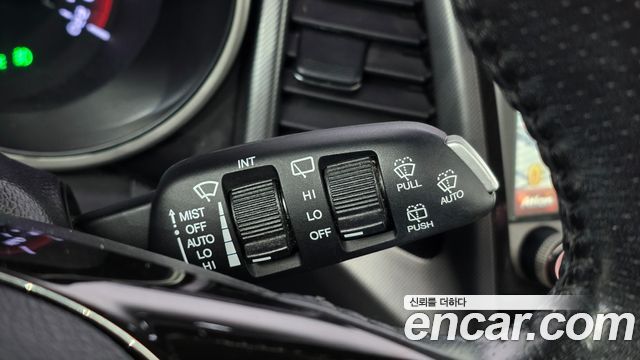 KG Mobility (SsangYong) Tivoli VX 2WD 2017 — фото 16