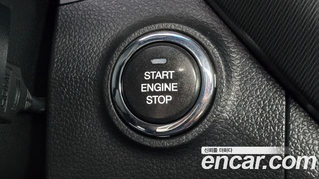 KG Mobility (SsangYong) Tivoli VX 2WD 2017 — фото 17