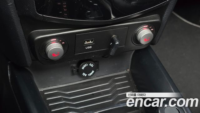 KG Mobility (SsangYong) Tivoli VX 2WD 2017 — фото 20