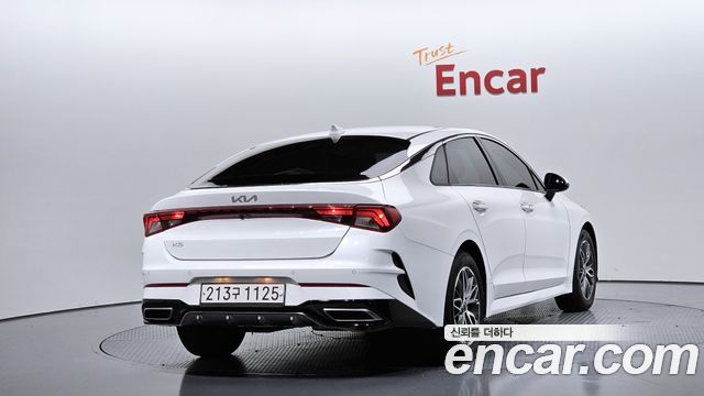 Kia K5 (III) 2.0 Trendy 2023 — фото 2
