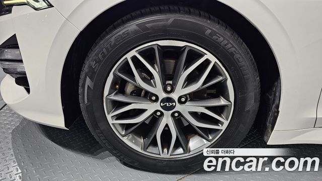 Kia K5 (III) 2.0 Trendy 2023 — фото 5