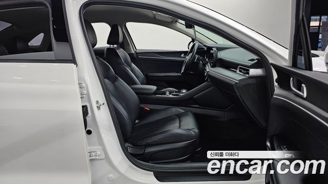 Kia K5 (III) 2.0 Trendy 2023 — фото 11