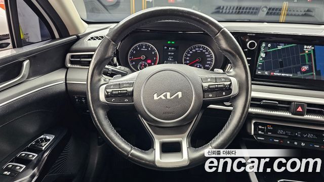 Kia K5 (III) 2.0 Trendy 2023 — фото 13