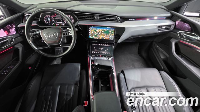 Audi e-tron 55 Quattro 2021 — фото 7