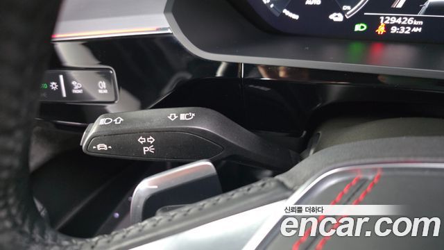 Audi e-tron 55 Quattro 2021 — фото 34