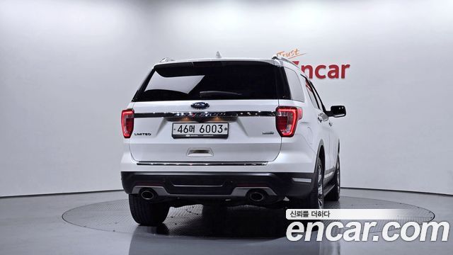 Ford Explorer 2.3 Limited 4WD 5th 2018 — фото 4