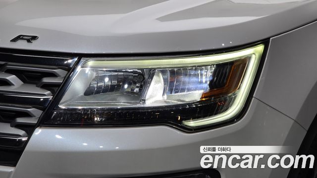 Ford Explorer 2.3 Limited 4WD 5th 2018 — фото 22