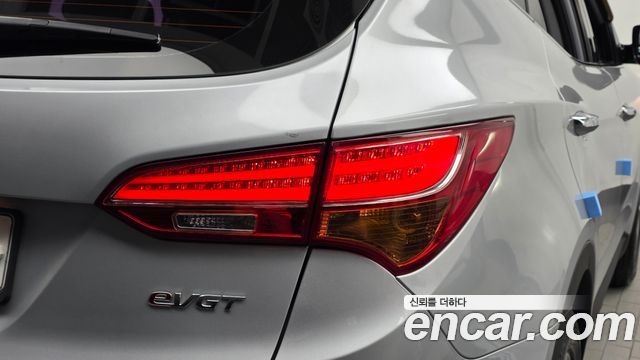 Hyundai Santa Fe (DM) Diesel(e-VGT) 2.0 2WD Premium 2014 — фото 23