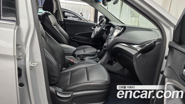 Hyundai Santa Fe (DM) Diesel(e-VGT) 2.0 2WD Premium 2014 — фото 26