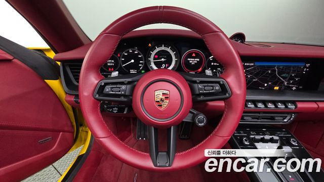 Porsche 911 (992) Carrera 4 GTS Cabriolet 2023 — фото 12