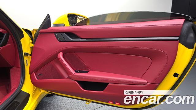 Porsche 911 (992) Carrera 4 GTS Cabriolet 2023 — фото 25