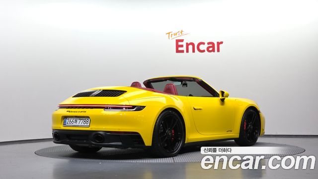 Porsche 911 (992) Carrera 4 GTS Cabriolet 2023 — фото 30