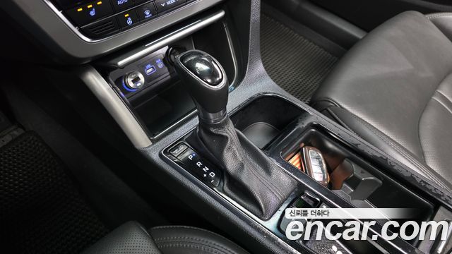 Hyundai Sonata (LF) 2.0 Smart 2015 — фото 9