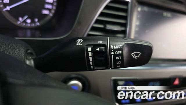 Hyundai Sonata (LF) 2.0 Smart 2015 — фото 28