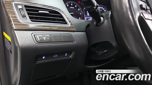 Hyundai Sonata (LF) 2.0 Smart 2015 — фото 30