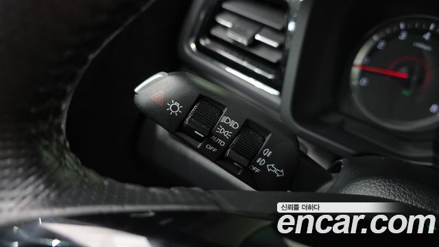 KG Mobility (SsangYong) Very New Tivoli Gasoline 1.5 2WD V3 2021 — фото 29