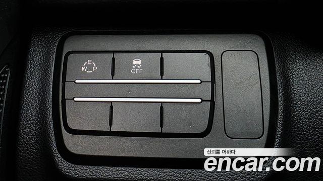 KG Mobility (SsangYong) Tivoli Armor VX 2WD 2018 — фото 15