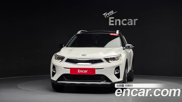 Kia Stonic 1.4 Prestige 2019 — фото 3