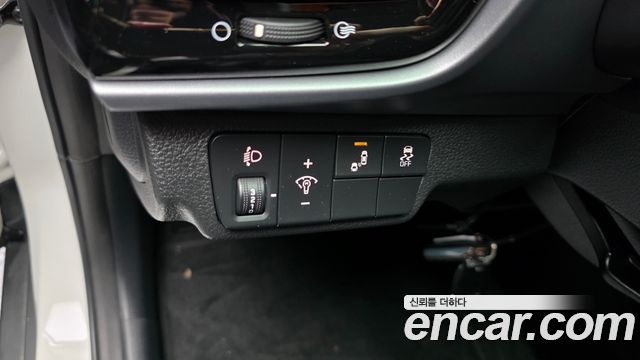 Kia Stonic 1.4 Prestige 2019 — фото 18