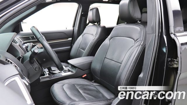 Ford Explorer 2.3 Limited 4WD 5th 2018 — фото 10