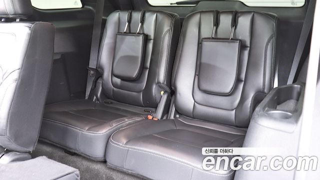 Ford Explorer 2.3 Limited 4WD 5th 2018 — фото 18