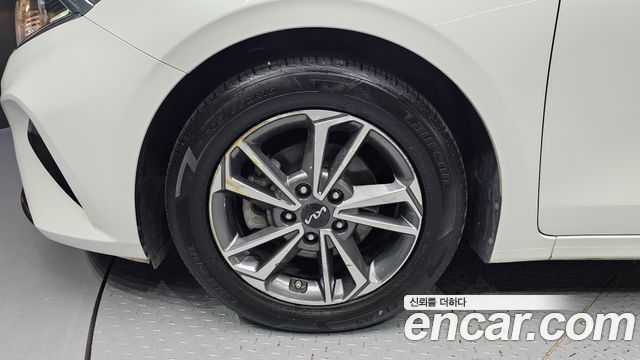 Kia K3 (II) 1.6 Trendy 2023 — фото 5