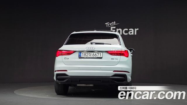 Audi Q3 (F3) 35 TDI Premium 2023 — фото 4