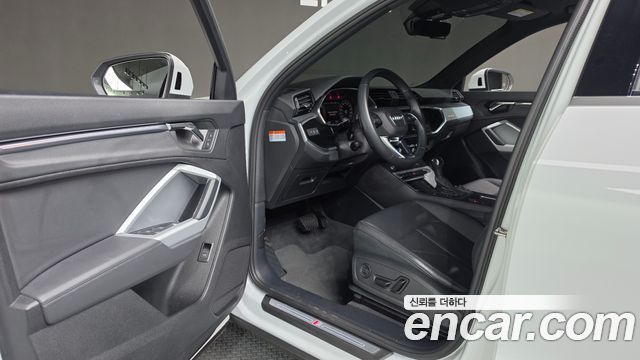 Audi Q3 (F3) 35 TDI Premium 2023 — фото 26