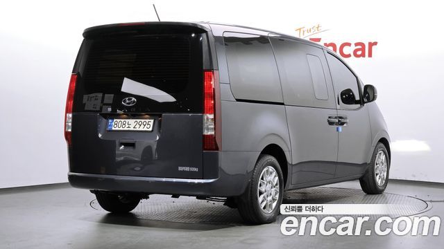 Hyundai Staria Cargo 5-Seater Modern 2023 — фото 2
