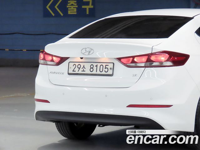 Hyundai Avante (AD) 1.6 GDI Value Plus 2018 — фото 20