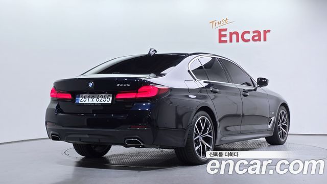 BMW 5 Series (G30) 530e M Sport 2021 — фото 2