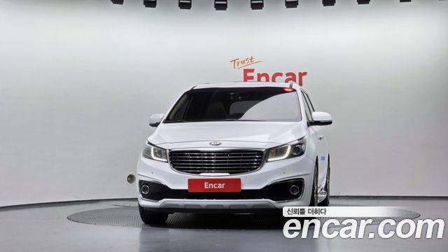 Kia Carnival 9-Seater Noblesse Special 2018 — фото 3