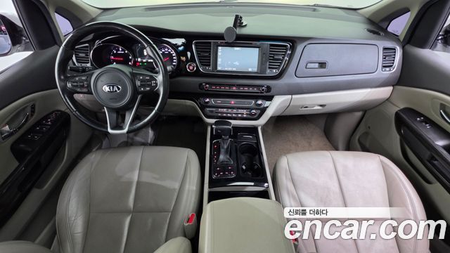 Kia Carnival 9-Seater Noblesse Special 2018 — фото 7