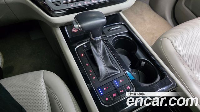 Kia Carnival 9-Seater Noblesse Special 2018 — фото 9