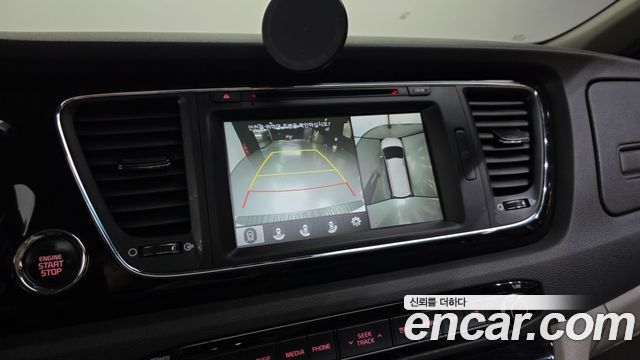 Kia Carnival 9-Seater Noblesse Special 2018 — фото 15