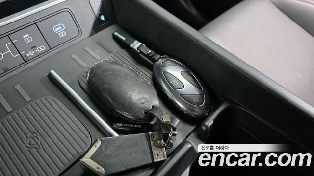 Hyundai Santa Fe (MX5) Gasoline 2.5T 2WD Prestige Plus 2025 — фото 27