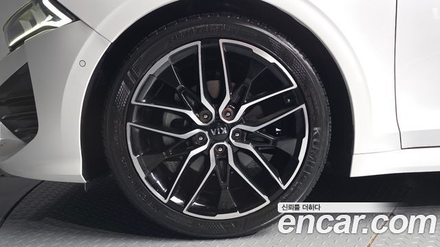 Kia K5 (III) 1.6 Turbo Signature 2021 — фото 5