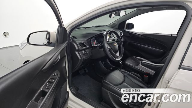 Chevrolet Spark LT 2019 — фото 10