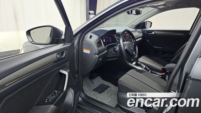 Volkswagen T-Roc 2.0 TDI Style 2021 — фото 10