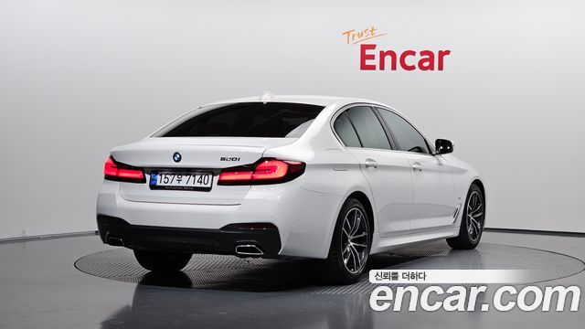 BMW 5 Series (G30) 520i M Sport 2022 — фото 2