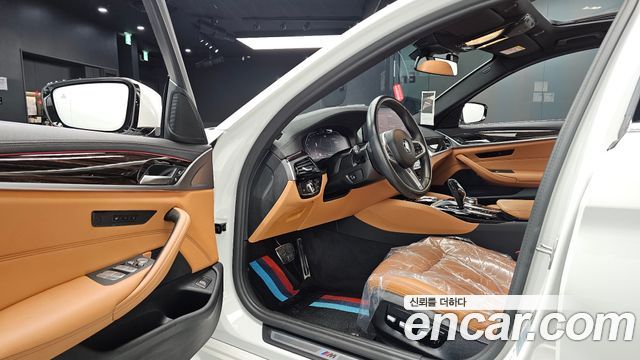 BMW 5 Series (G30) 520i M Sport 2022 — фото 10