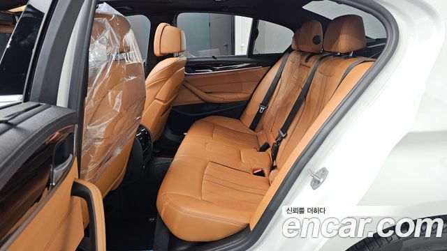 BMW 5 Series (G30) 520i M Sport 2022 — фото 12
