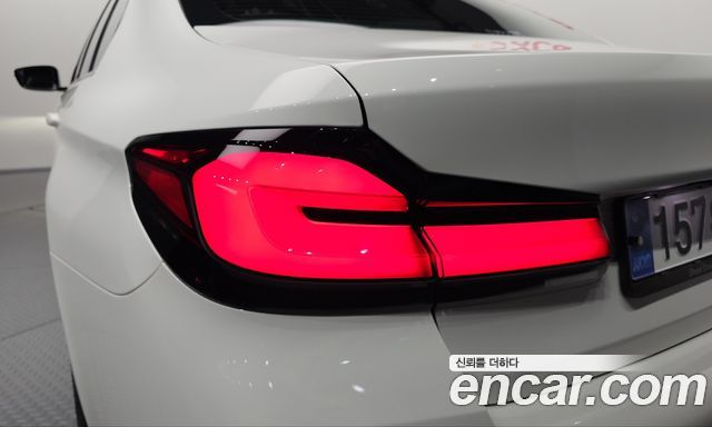 BMW 5 Series (G30) 520i M Sport 2022 — фото 23