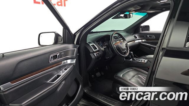 Ford Explorer 3.5 Limited 4WD 5th 2016 — фото 10