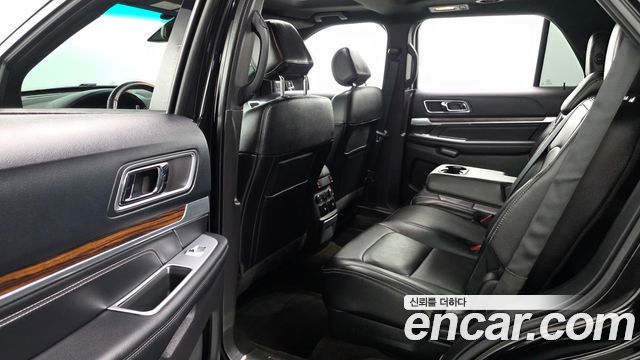 Ford Explorer 3.5 Limited 4WD 5th 2016 — фото 11