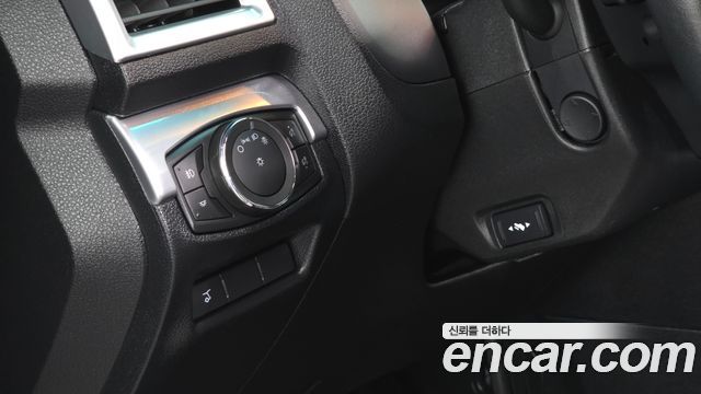 Ford Explorer 3.5 Limited 4WD 5th 2016 — фото 15
